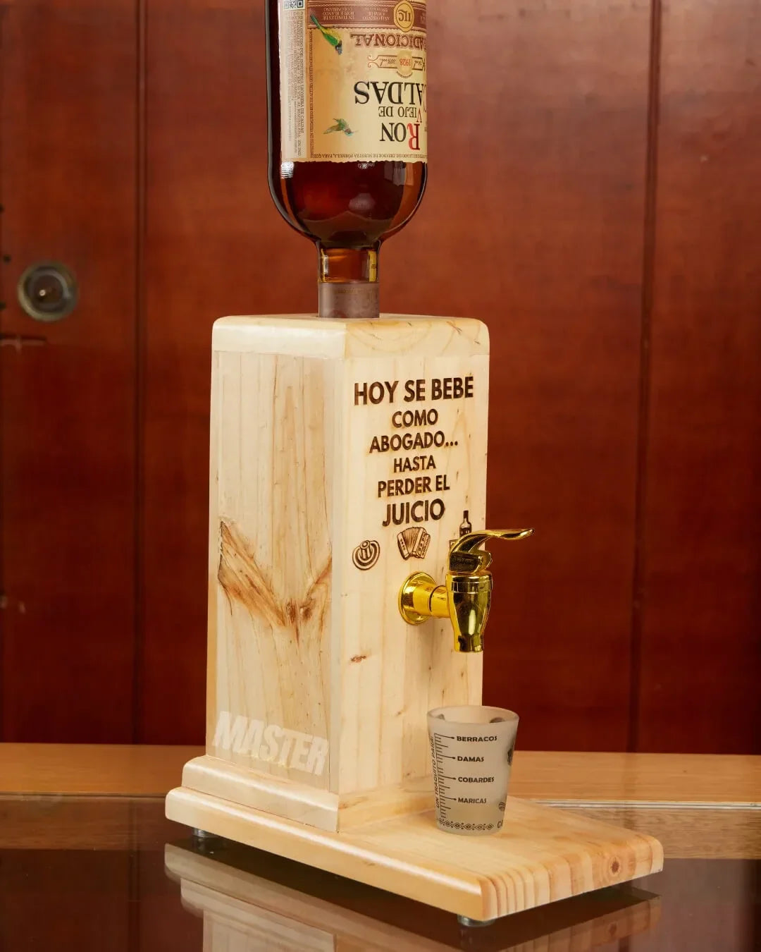Dispensador de licor Master®